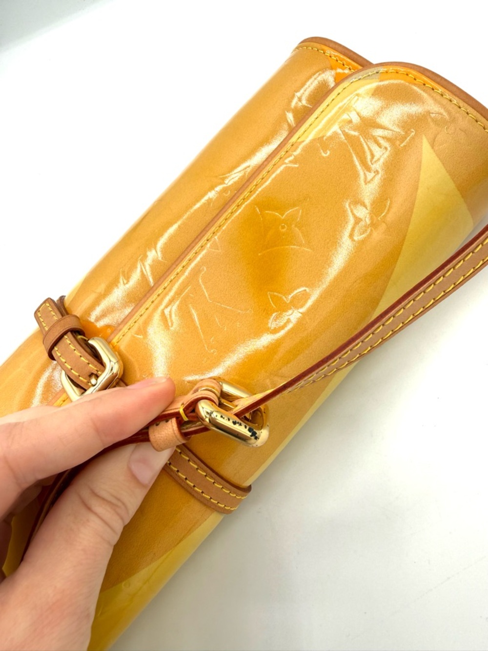 Louis Vuitton Yellow Patent Vernis Fleurs Monogram Clutch Shoulder Bag - Picture 9 of 15
